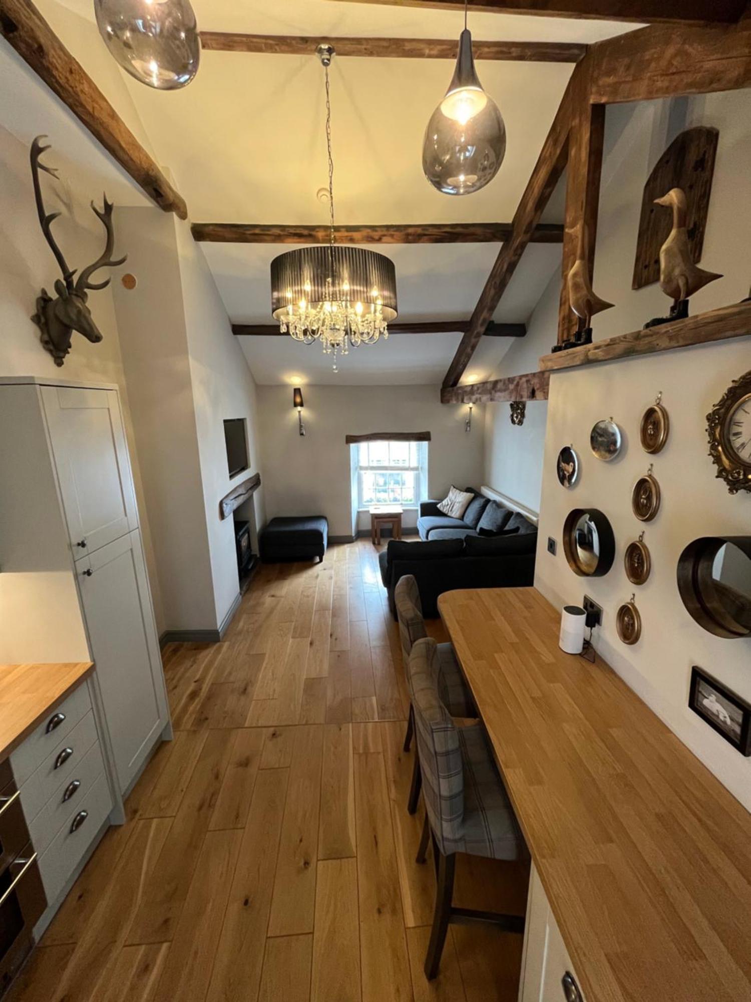 Appartamento The Old Hay Loft Kirkby Lonsdale Esterno foto